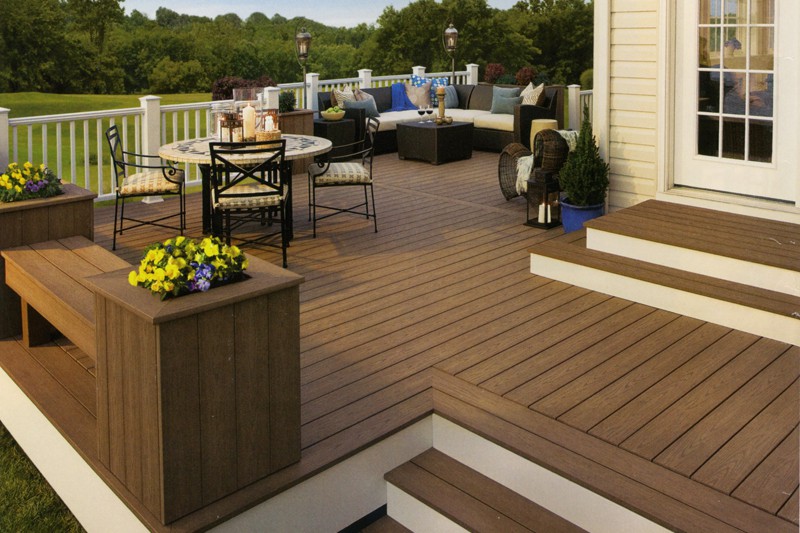 deck2aud.jpg